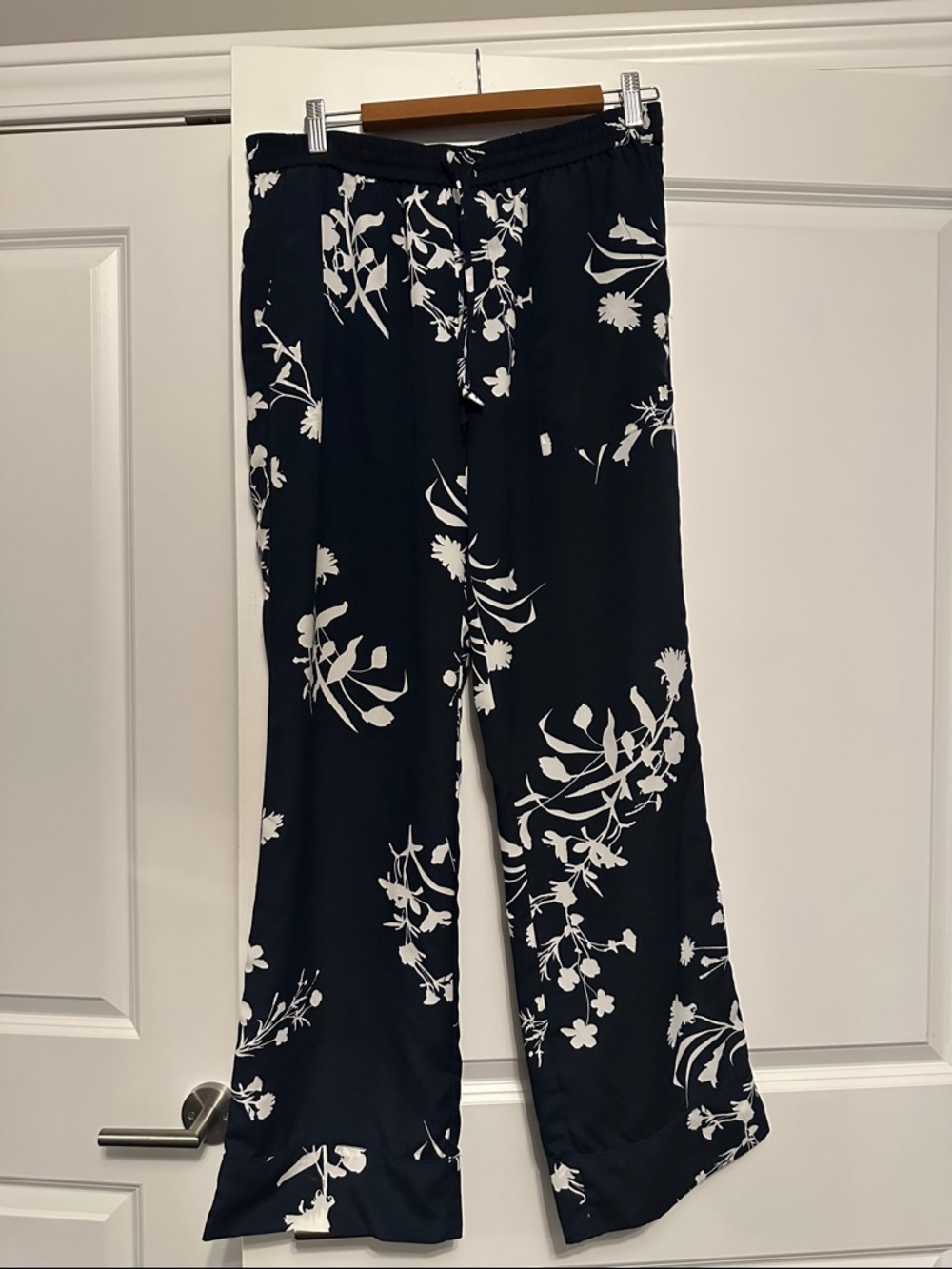 Joie Navy and White Floral Pants